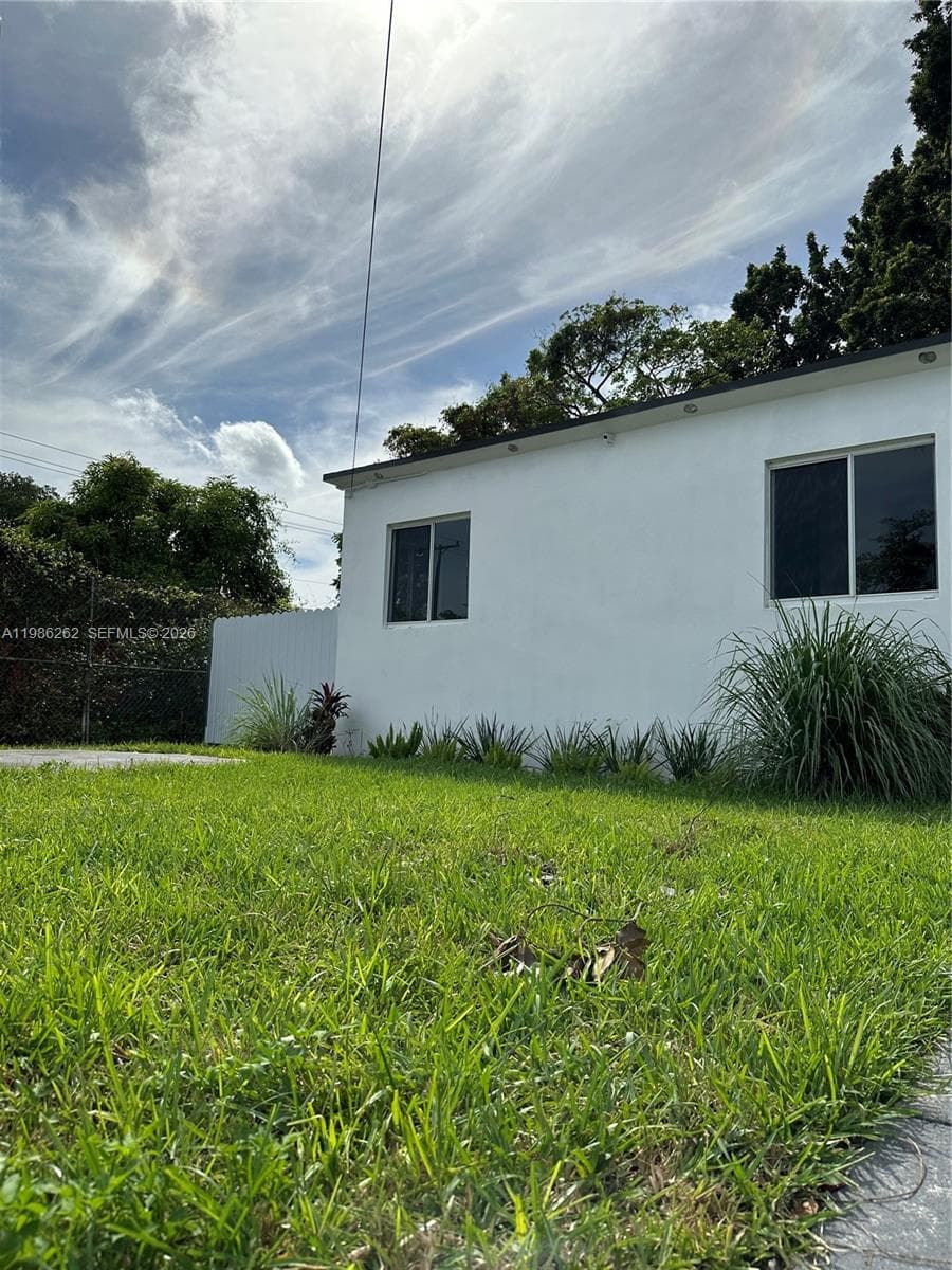 1812 NW 64th St, Miami FL 33147 — 50