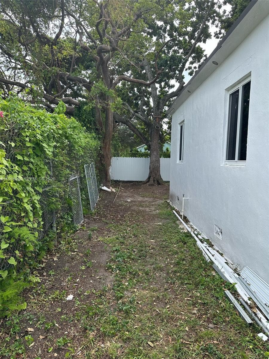 1812 NW 64th St, Miami FL 33147 — 31