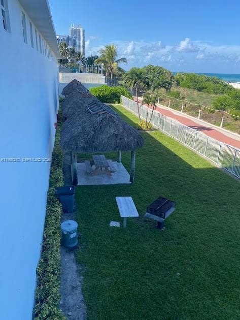 5601 Collins Ave # 1524, Miami Beach FL 33140 — 26