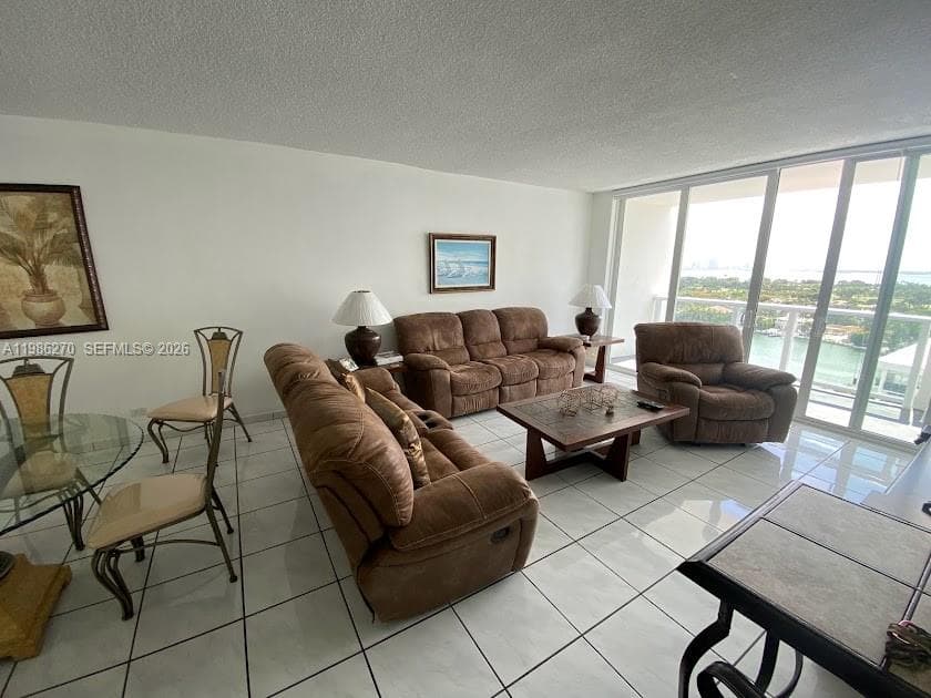 5601 Collins Ave # 1524, Miami Beach FL 33140 — 10