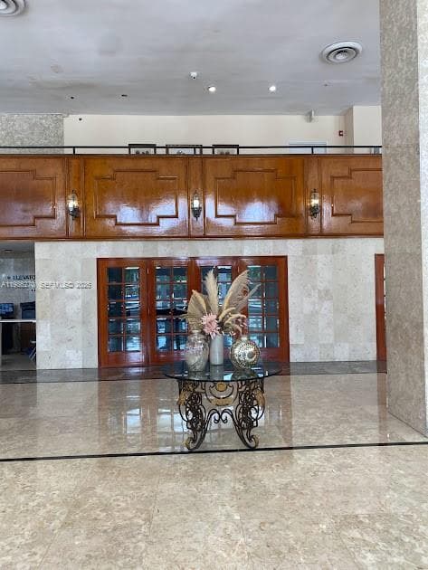 5601 Collins Ave # 1524, Miami Beach FL 33140 — 21