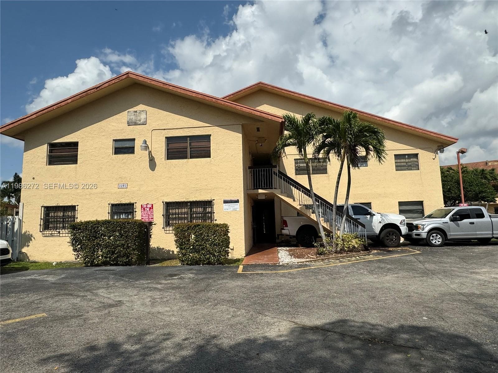 2295 W 53rd Pl # 201, Hialeah FL 33016 — 2