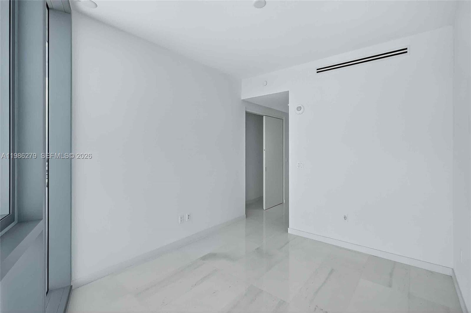 300 Biscayne Blvd Way # 4901E, Miami FL 33131 — 20