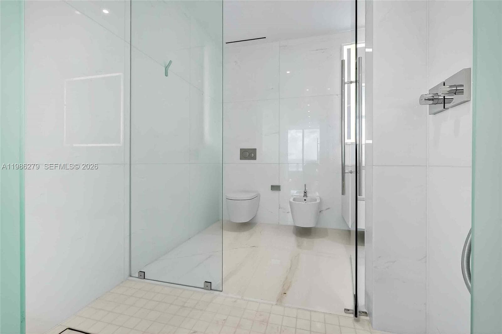 300 Biscayne Blvd Way # 4901E, Miami FL 33131 — 29