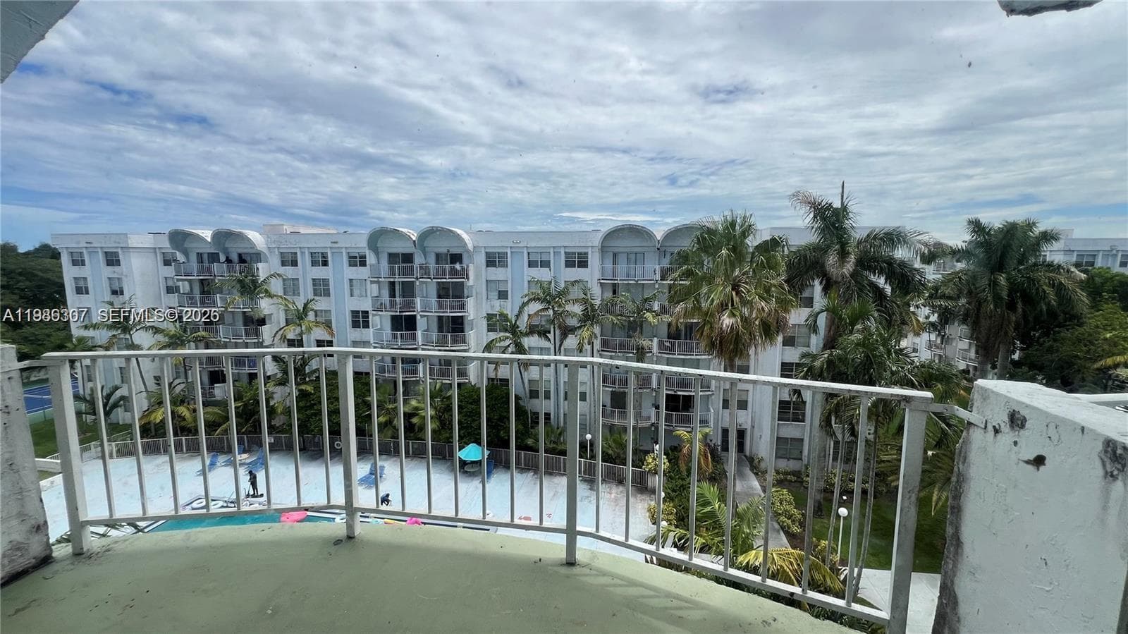 486 NW 165th St Rd # 606, Miami FL 33169 — 6