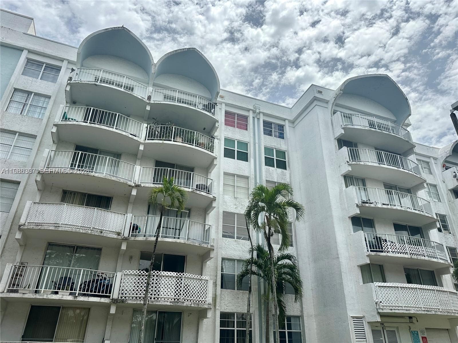 486 NW 165th St Rd # 606, Miami FL 33169 — 22