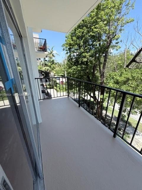 2640 NE 135th St # 317, North Miami FL 33181 — 9