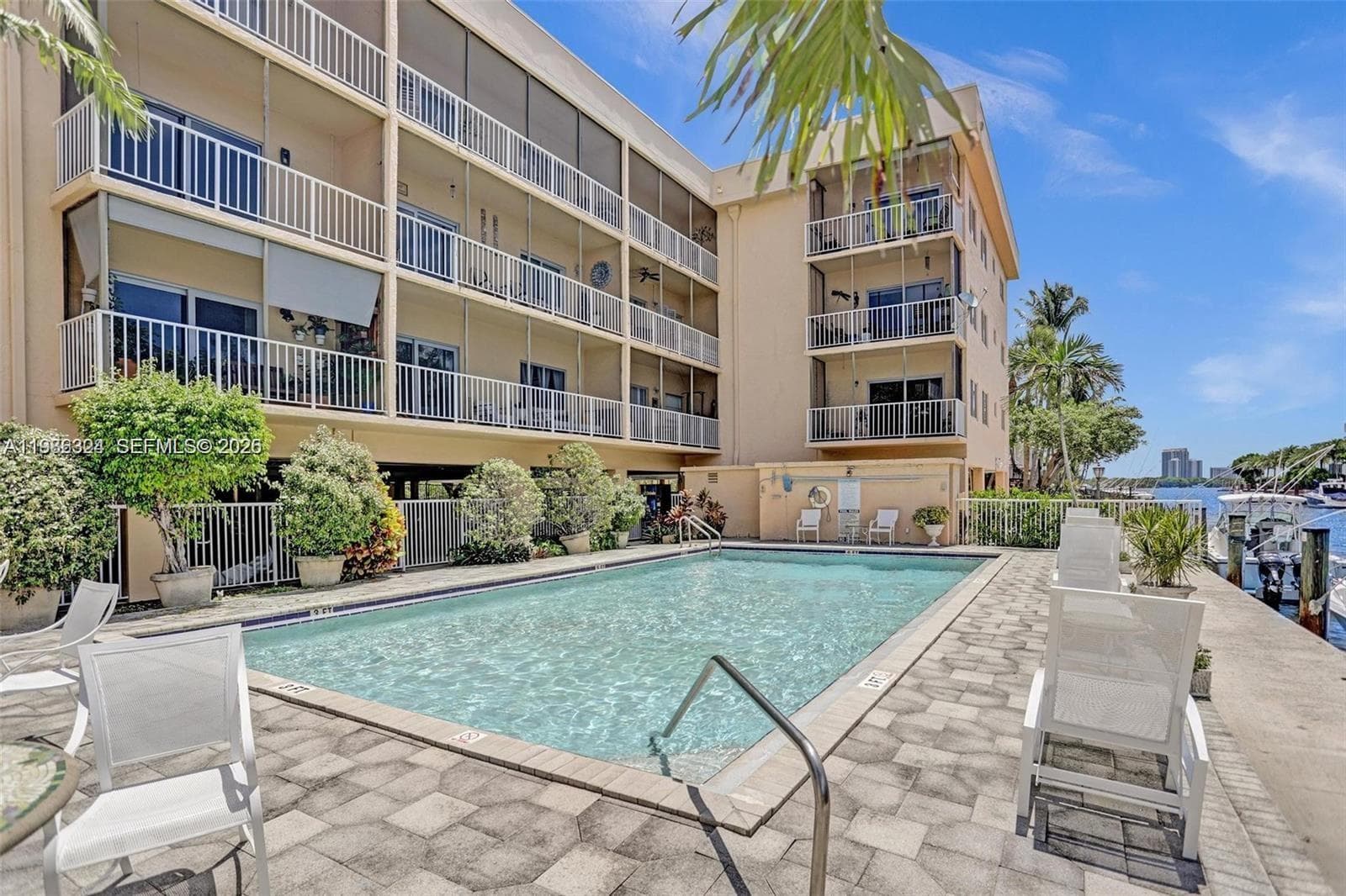 2640 NE 135th St # 317, North Miami FL 33181 — 14