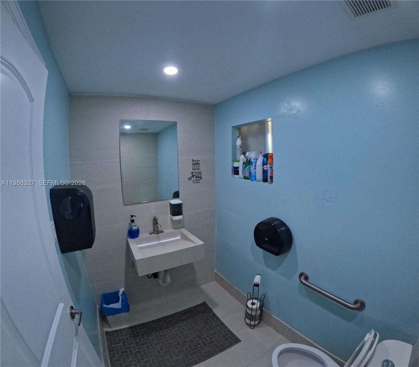 15947 NE 19th Pl, North Miami Beach FL 33162 — 13