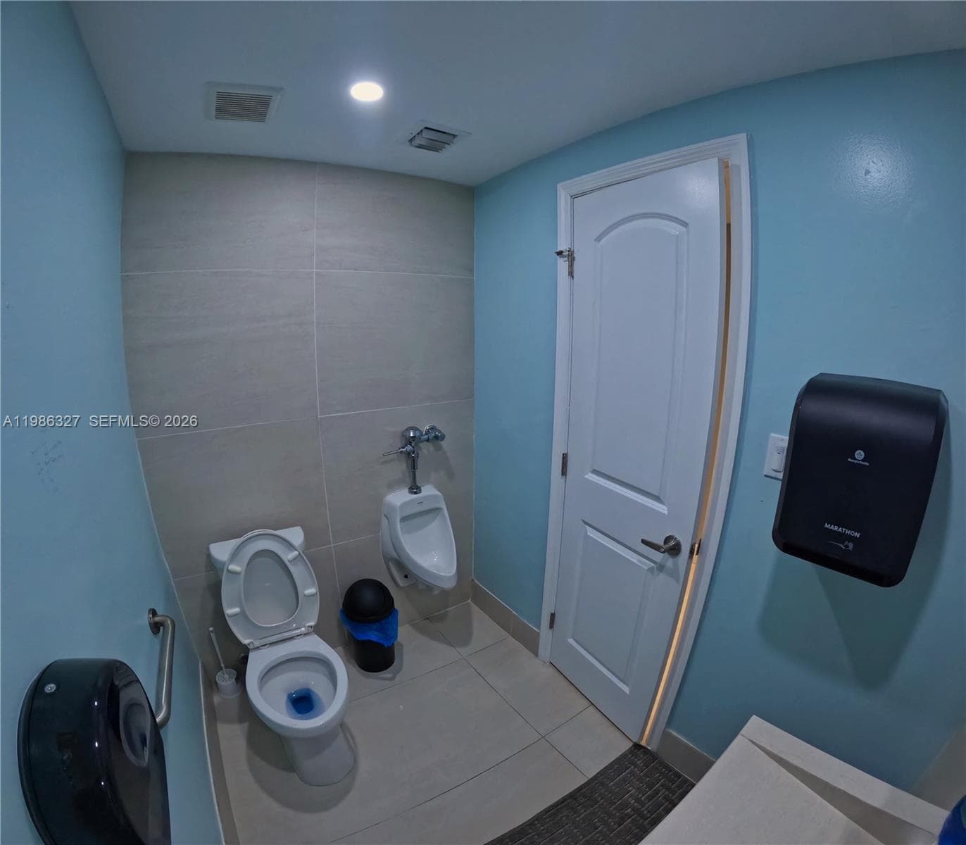 15947 NE 19th Pl, North Miami Beach FL 33162 — 12