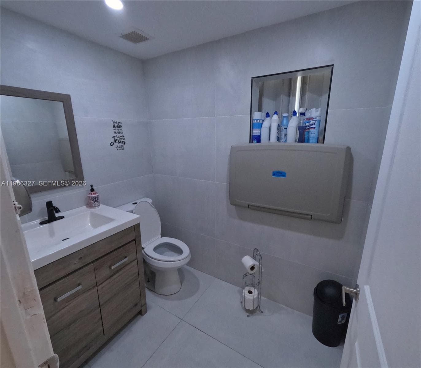 15947 NE 19th Pl, North Miami Beach FL 33162 — 11