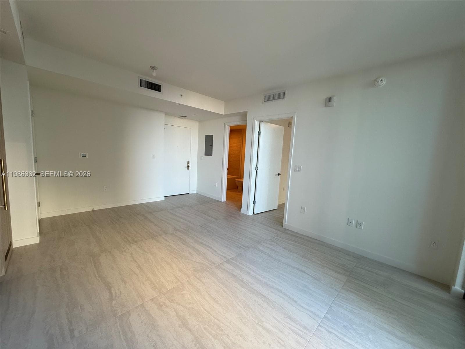 77 SE 5 St # 2015, Miami FL 33131 — 6