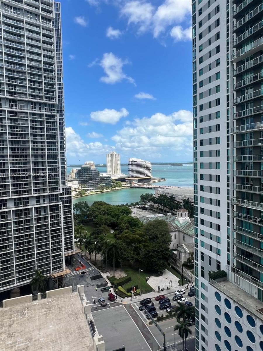 77 SE 5 St # 2015, Miami FL 33131 — 9
