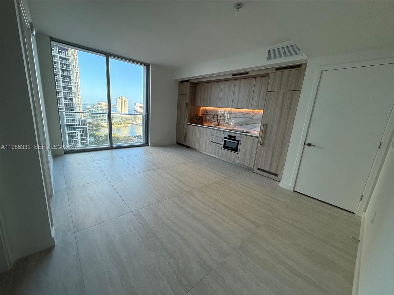 77 SE 5 St # 2015, Miami FL 33131 — 10