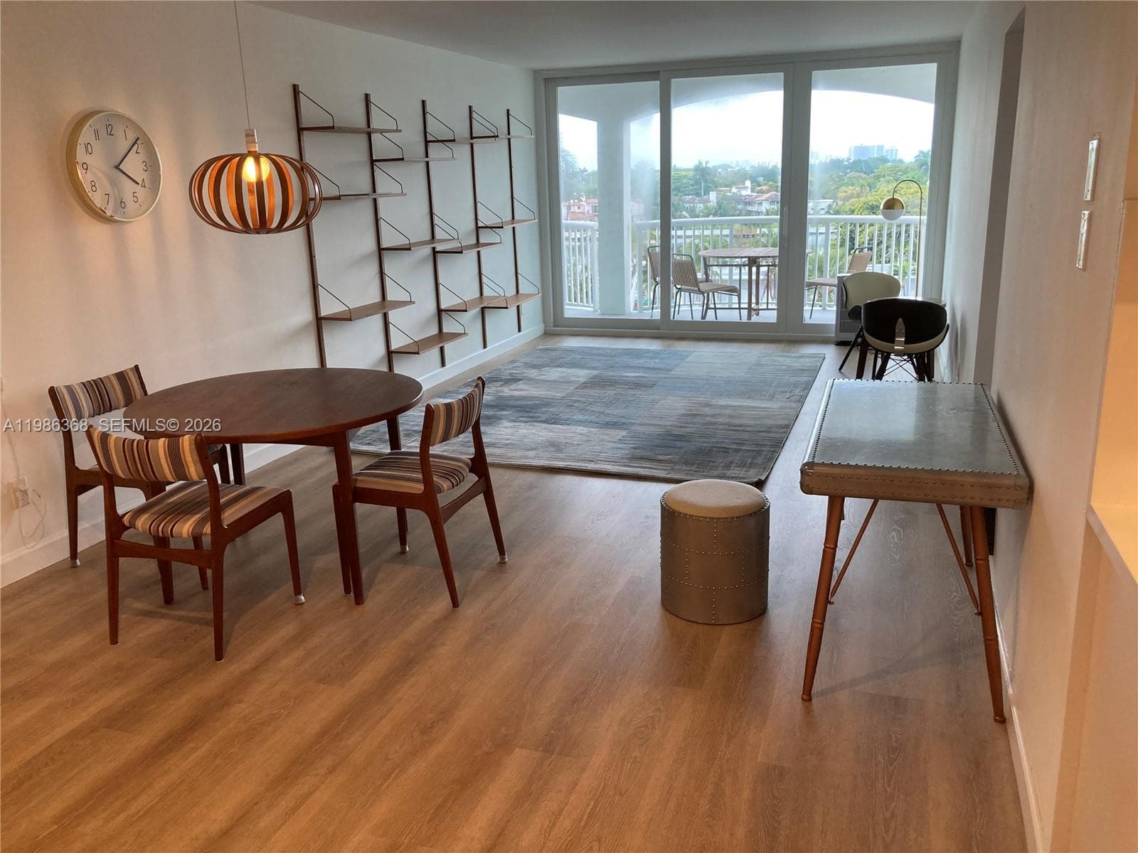 5401 Collins Ave # 320, Miami Beach FL 33140 — 42