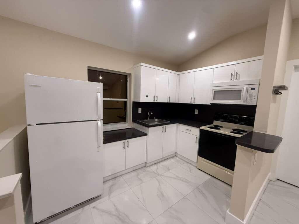 3373 SW 7th Street, Miami FL 33135 — 22