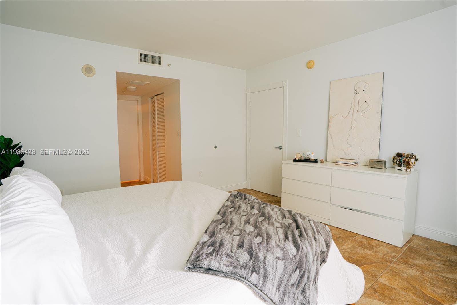 1800 N Bayshore Dr # 1412, Miami FL 33132 — 16