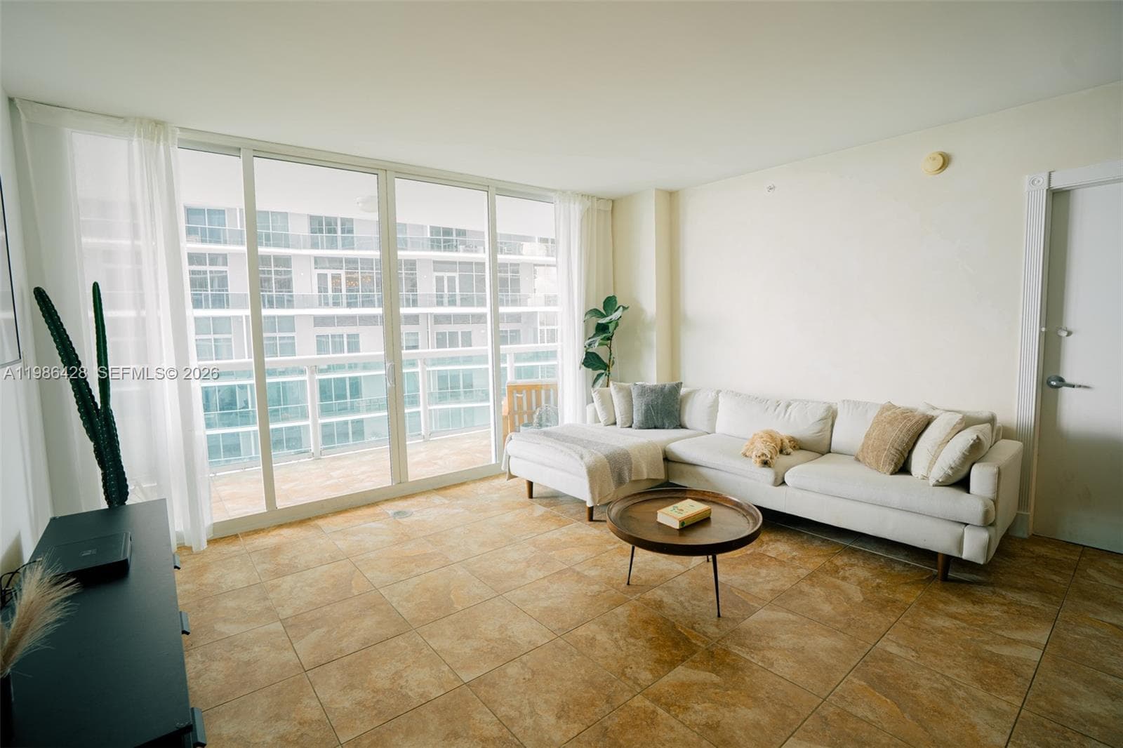 1800 N Bayshore Dr # 1412, Miami FL 33132 — 3