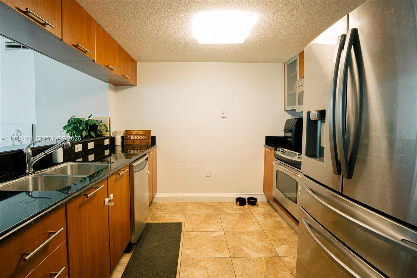1800 N Bayshore Dr # 1412, Miami FL 33132 — 9