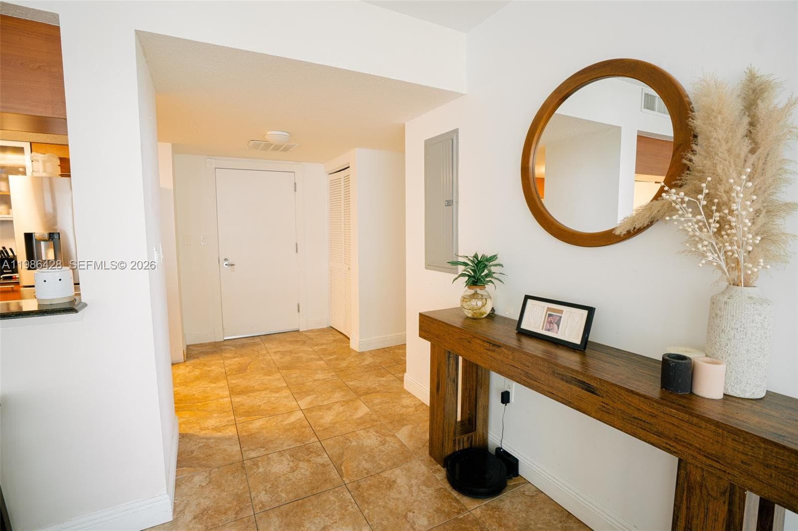 1800 N Bayshore Dr # 1412, Miami FL 33132 — 11