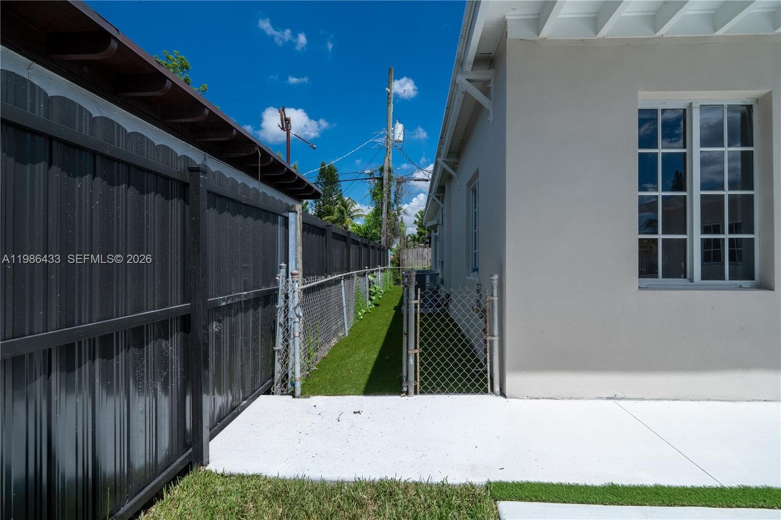323 NW 104th Ter, Miami FL 33150 — 27