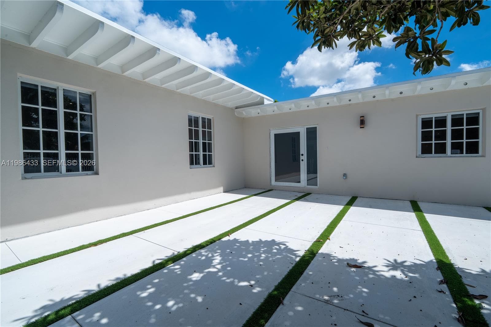 323 NW 104th Ter, Miami FL 33150 — 1