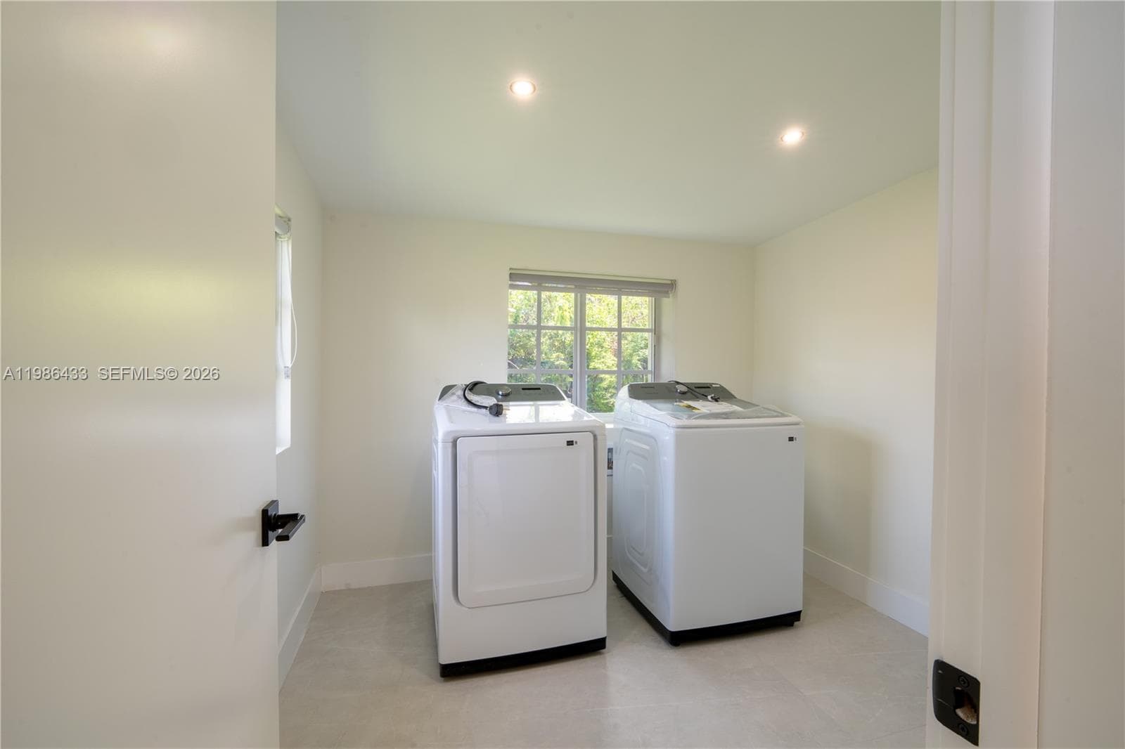 323 NW 104th Ter, Miami FL 33150 — 25