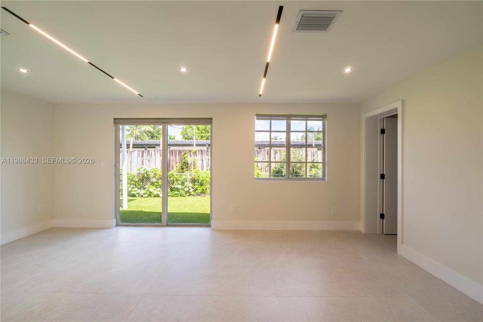 323 NW 104th Ter, Miami FL 33150 — 21