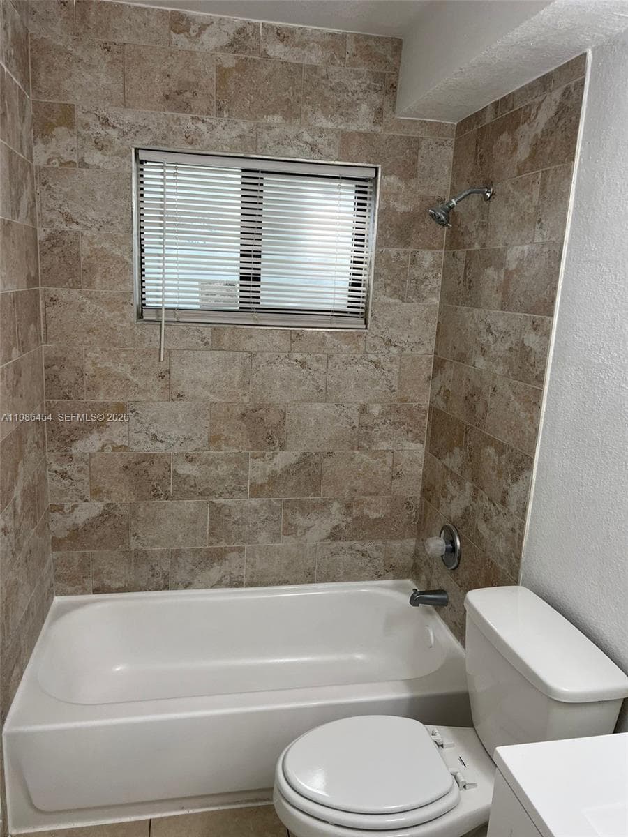 180 NE 71st St # 2, Miami FL 33138 — 9