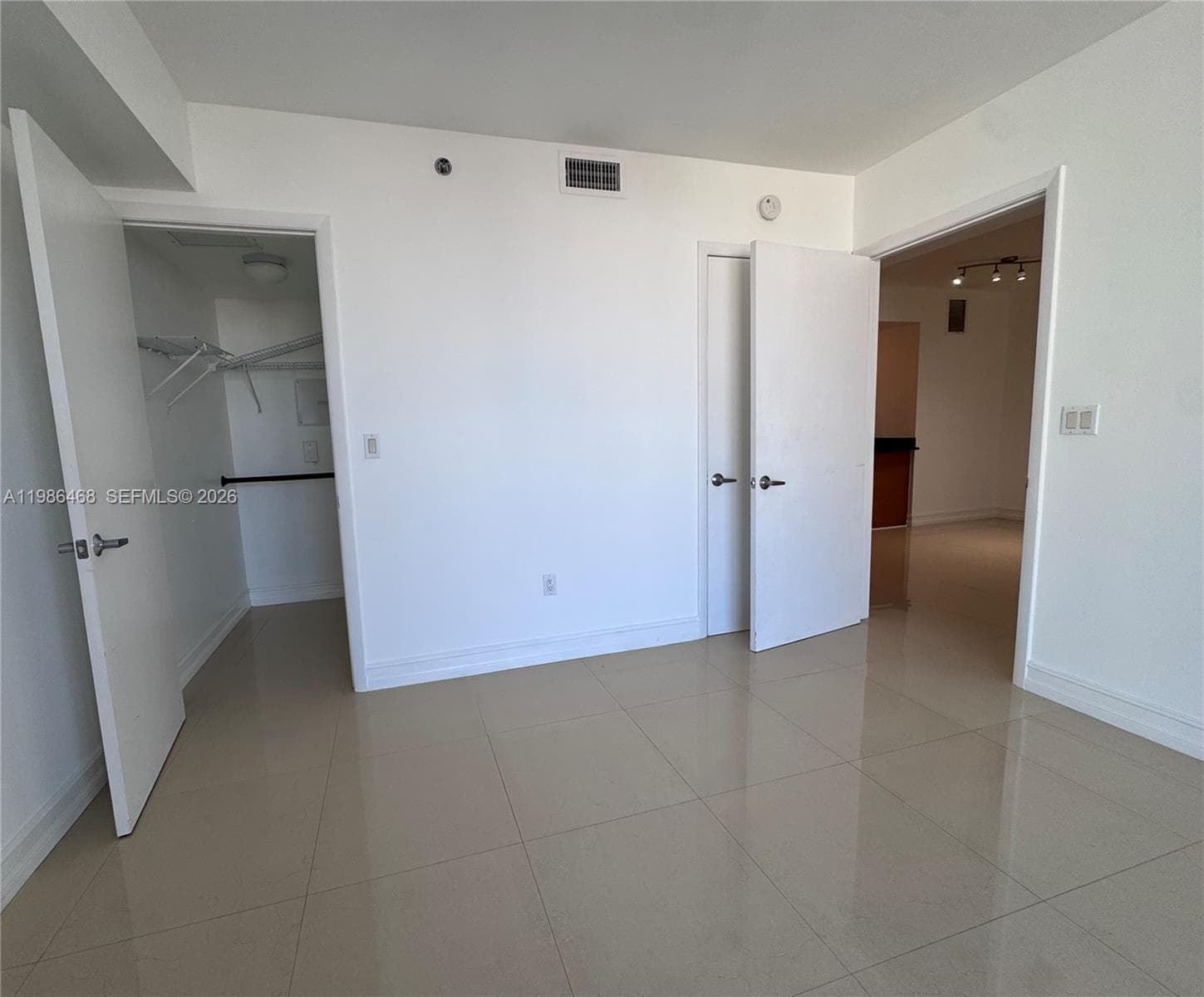 50 Biscayne Blvd # 2507, Miami FL 33132 — 47