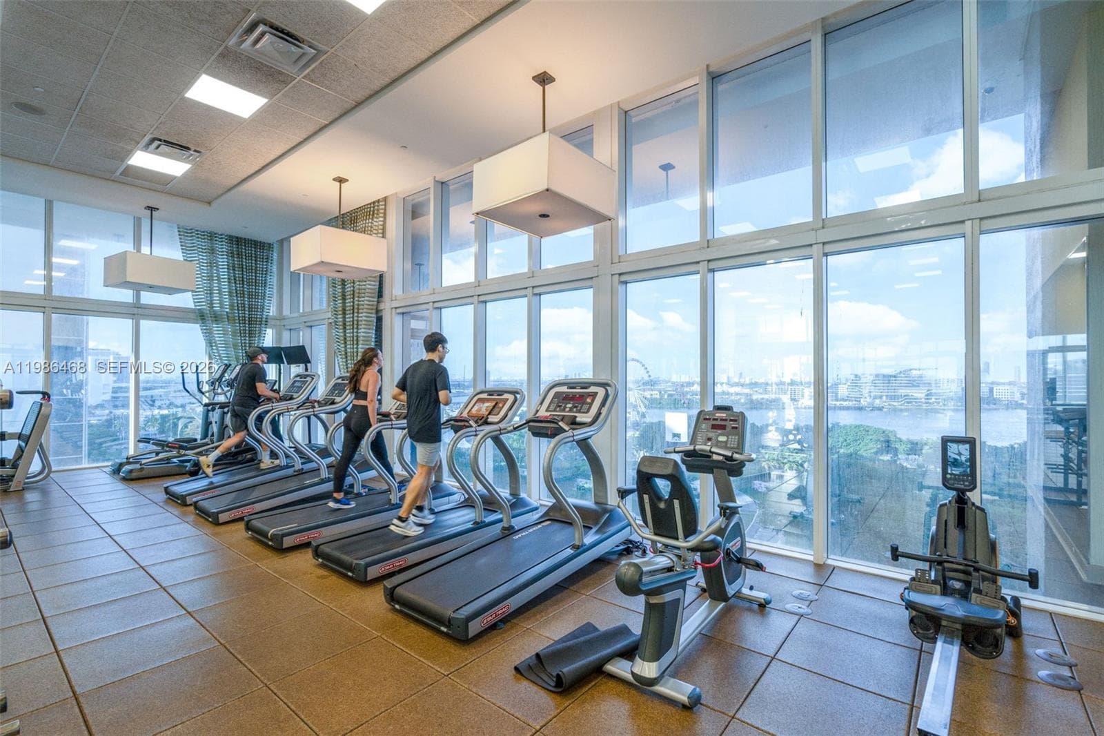 50 Biscayne Blvd # 2507, Miami FL 33132 — 31