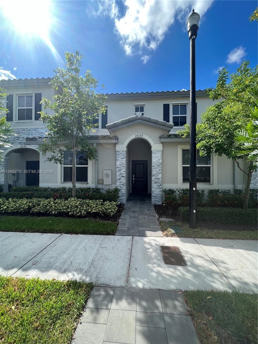 2672 SE 19th St, Homestead FL 33035 — 1