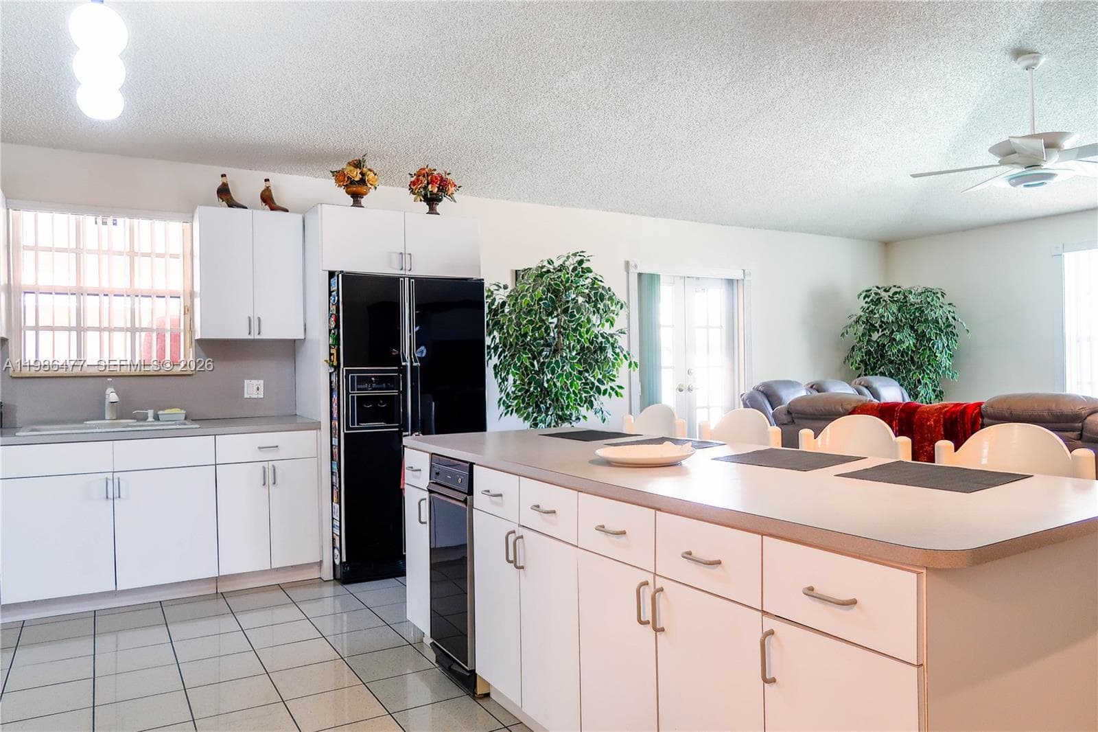 661 NE 4th Pl, Hialeah FL 33010 — 10