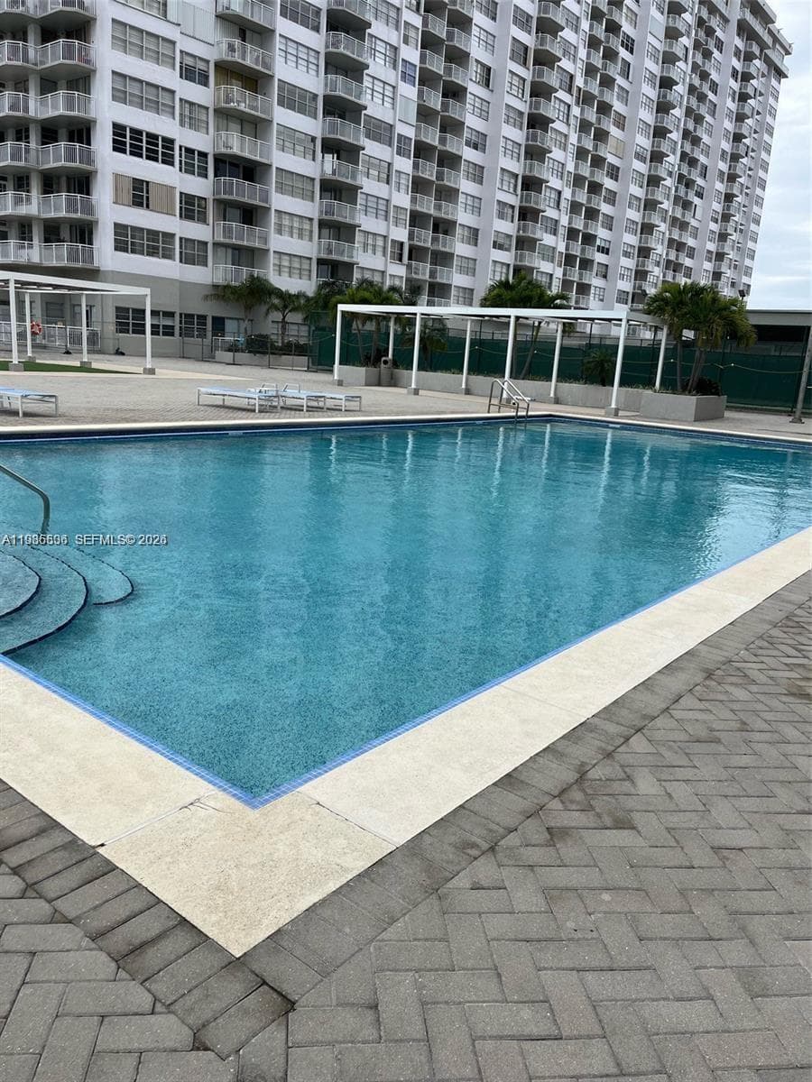 18071 Biscayne Blvd # 1702, Aventura FL 33160 — 10