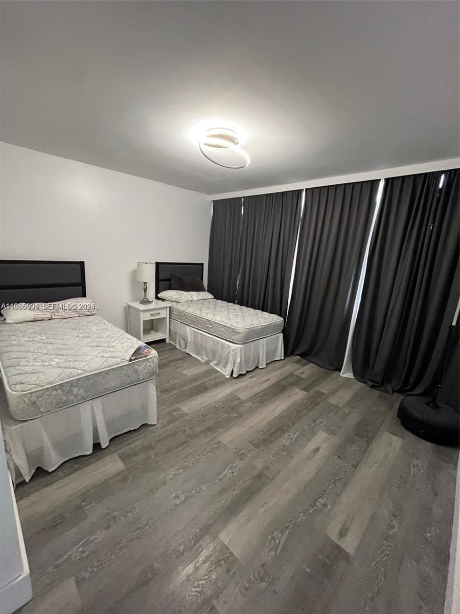 18071 Biscayne Blvd # 1702, Aventura FL 33160 — 8