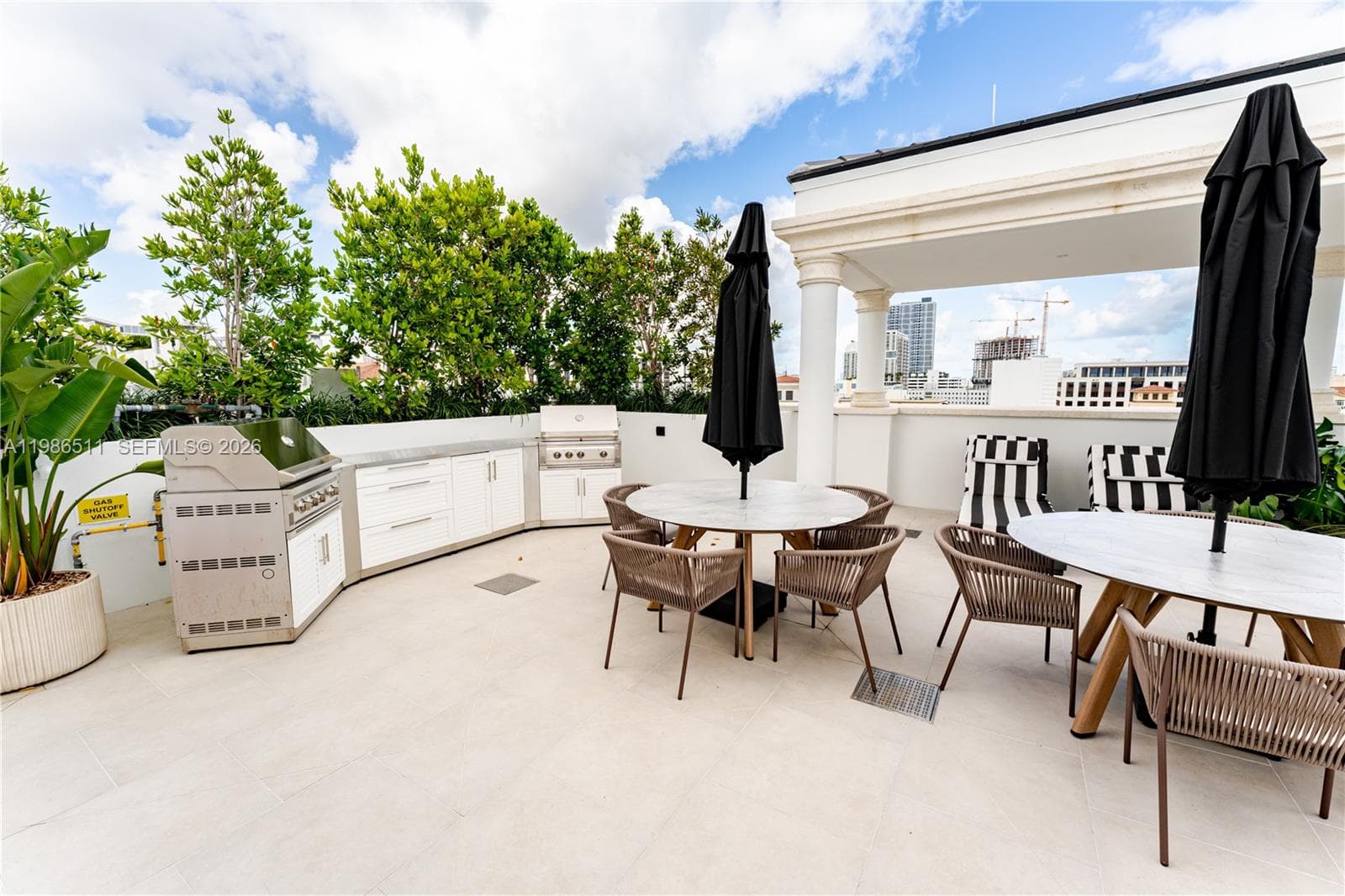 4220 Laguna Street #703 # 703, Coral Gables FL 33146 — 7