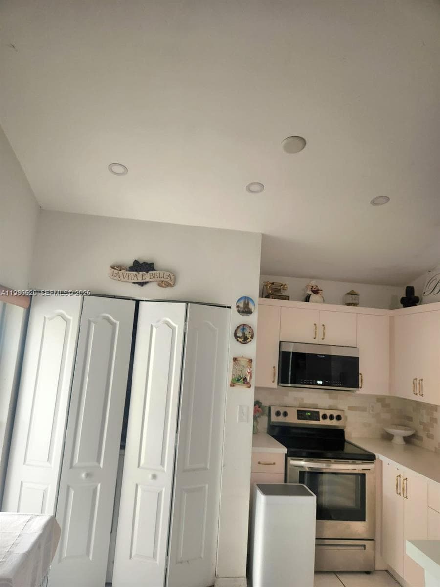 14330 SW 179th Ln, Miami FL 33177 — 14