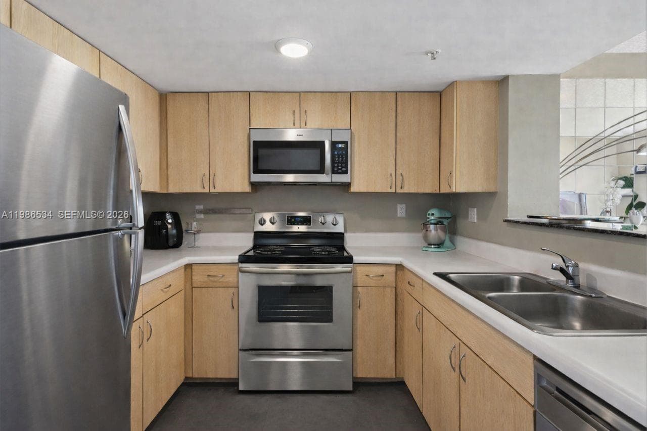 3000 CORAL WAY # 416, Miami FL 33145 — 7