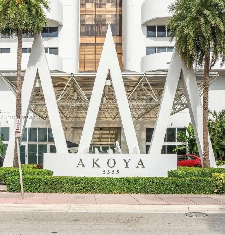 6365 Collins Ave # 904, Miami Beach FL 33141 — 1