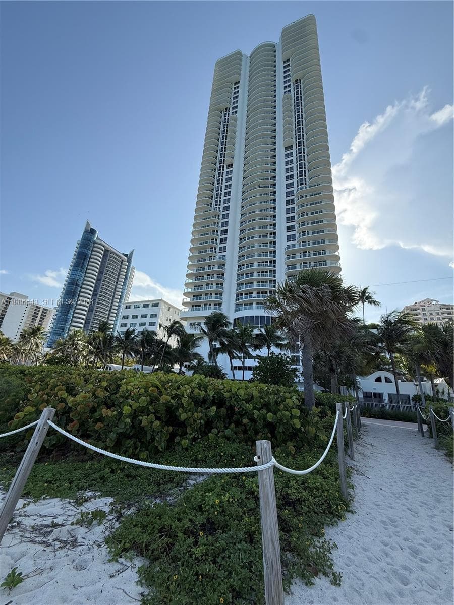 6365 Collins Ave # 904, Miami Beach FL 33141 — 15