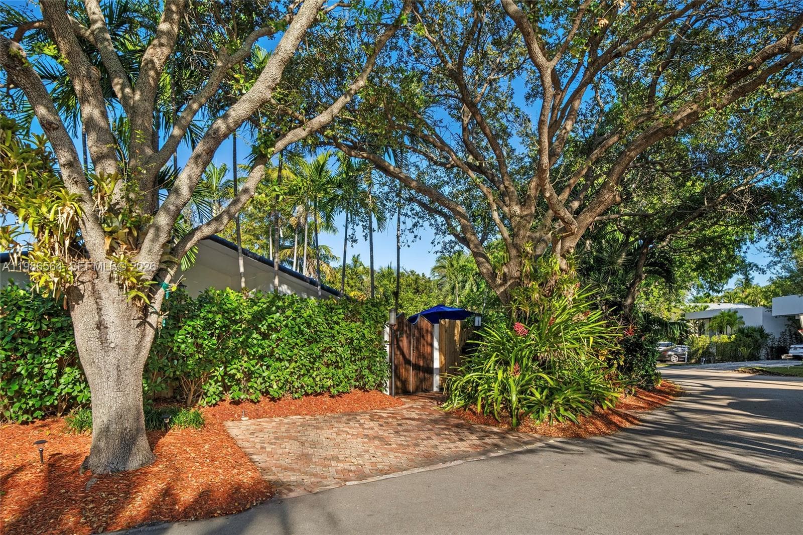 269 Cranwood Dr, Key Biscayne FL 33149 — 100