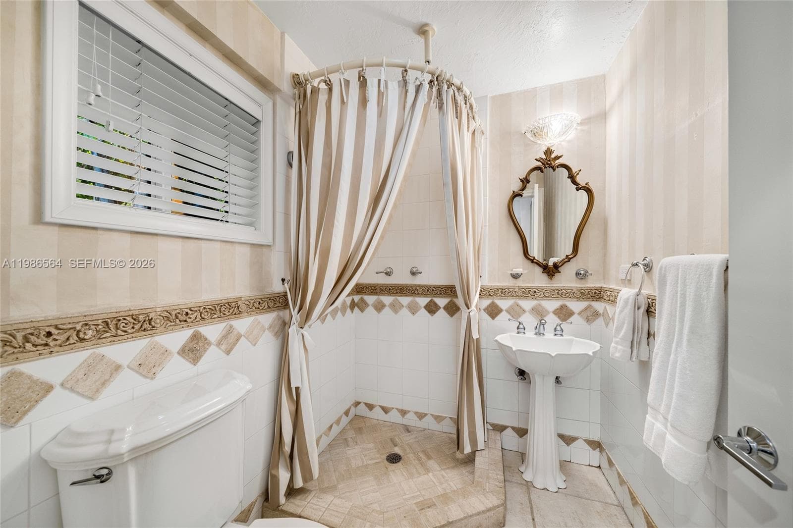 269 Cranwood Dr, Key Biscayne FL 33149 — 94