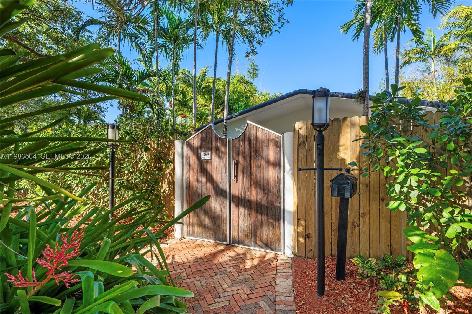 269 Cranwood Dr, Key Biscayne FL 33149 — 24