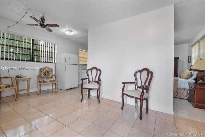 52 E 50th Pl, Hialeah FL 33013 — 23