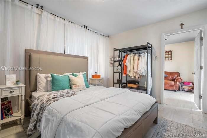 52 E 50th Pl, Hialeah FL 33013 — 6