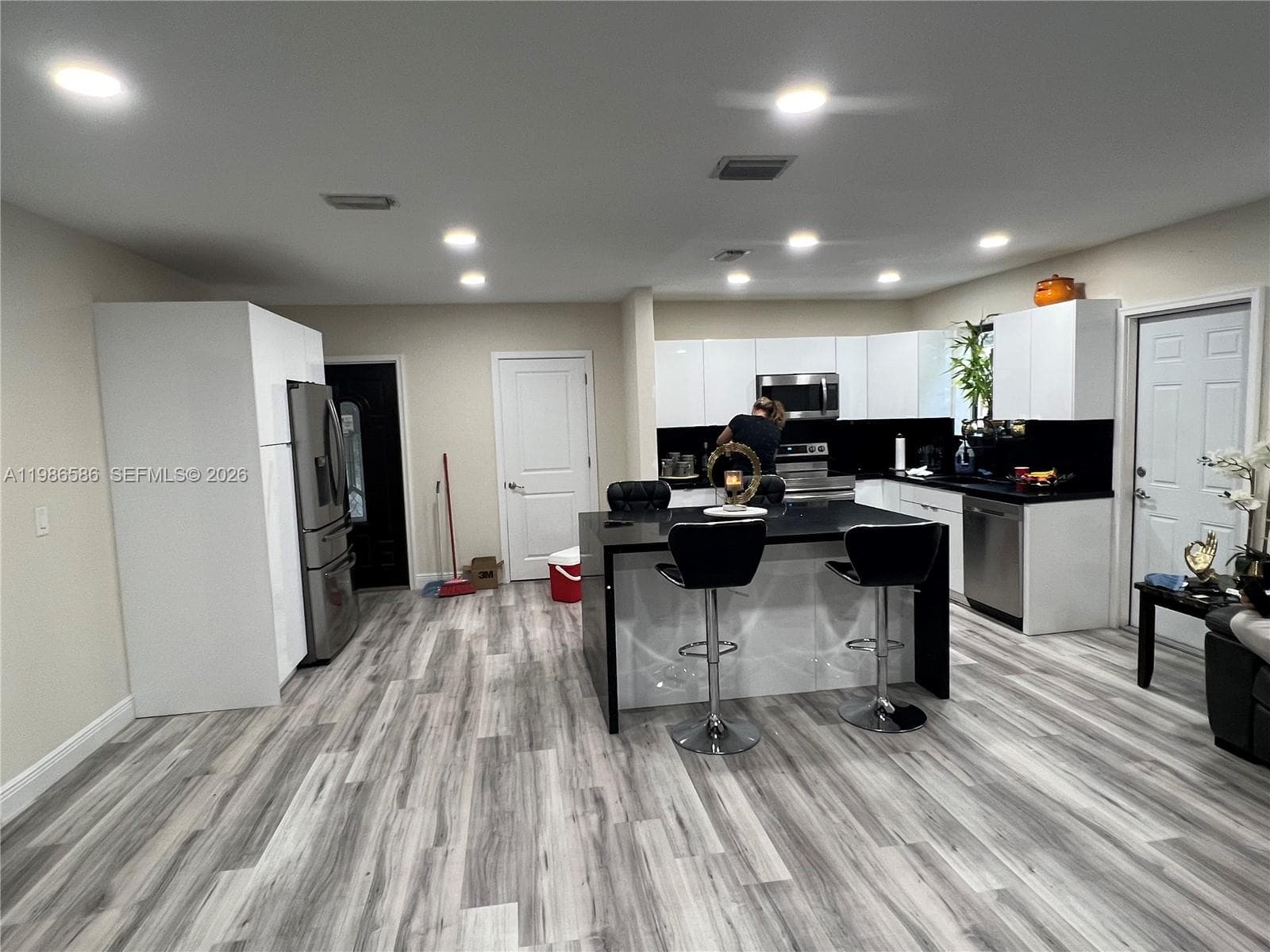 52 E 50th Pl, Hialeah FL 33013 — 3
