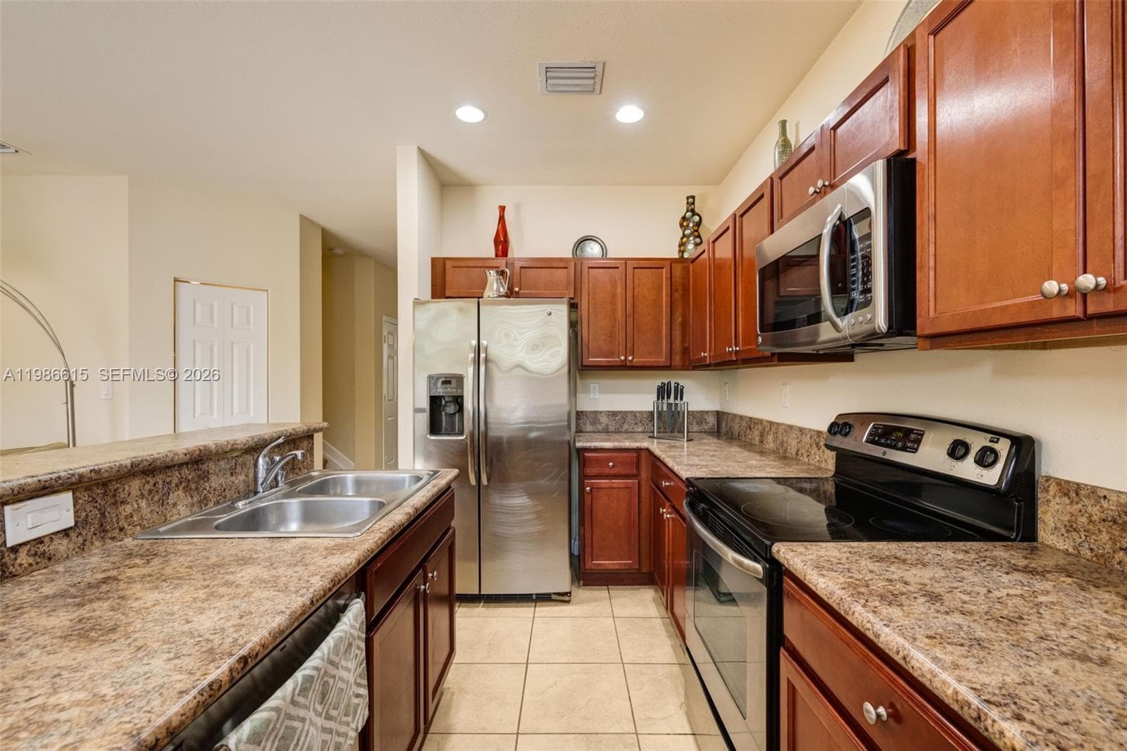 4233 SW 164th Ct, Miami FL 33185 — 8