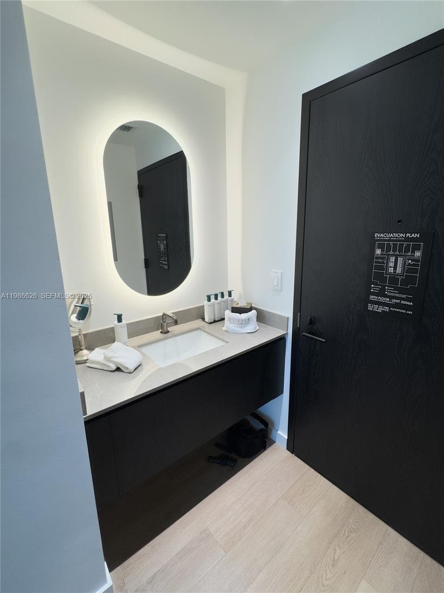 20 NE 11th St # 3006A, Miami FL 33132 — 8