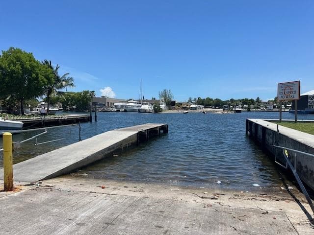 1976 NW 25th Ave, Miami FL 33125 — 17
