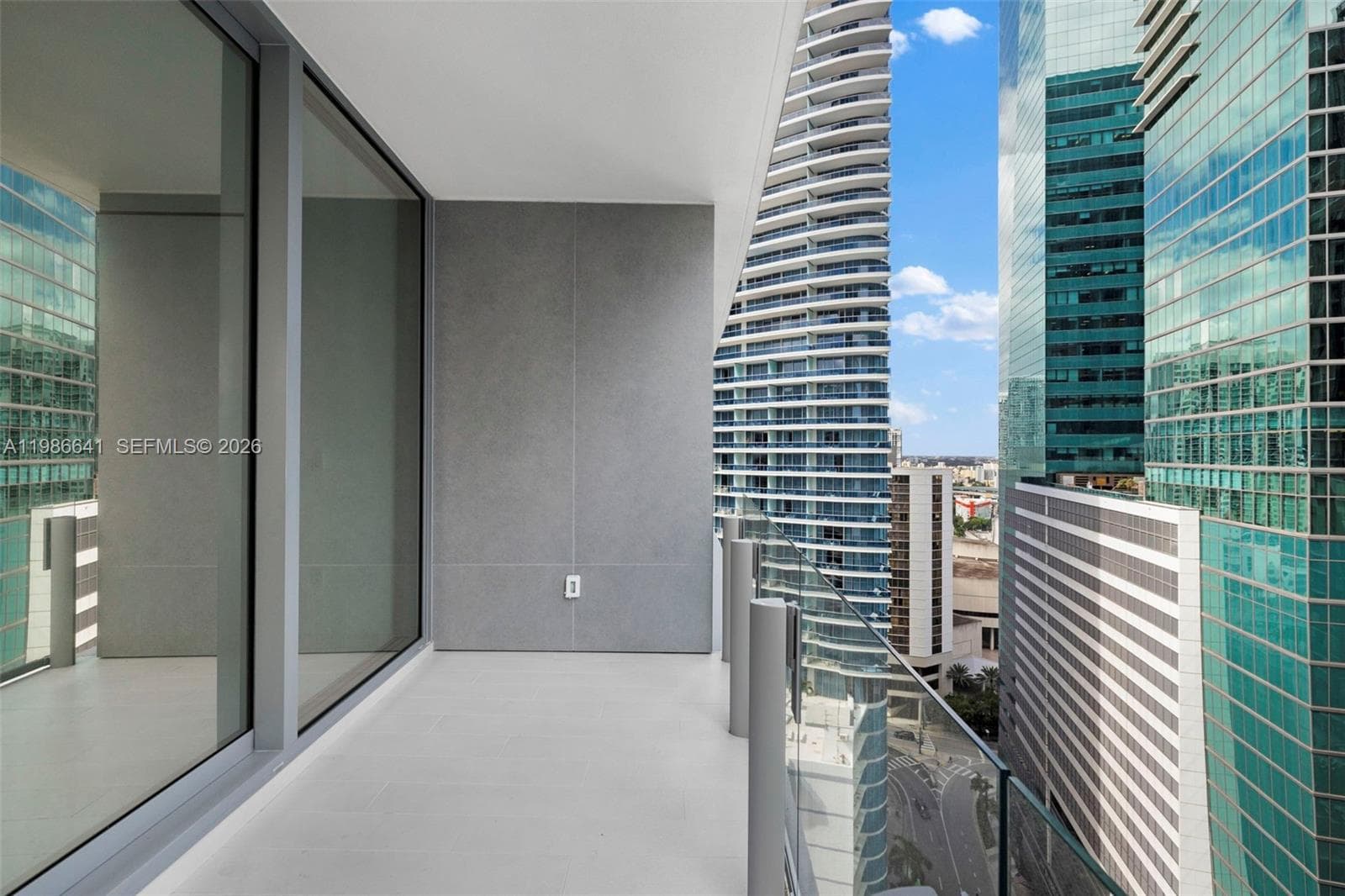 300 Biscayne Blvd Way # 2409, Miami FL 33131 — 42